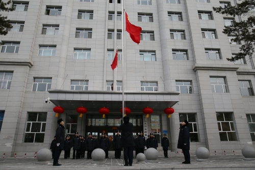 大兴安岭地区税务局升旗仪式照片3.JPG